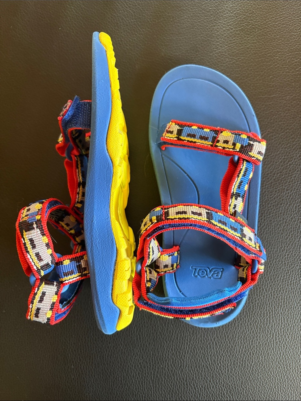 Teva size 10 Kids' Blue & Yellow Adventure Sandals with Multicolor Straps